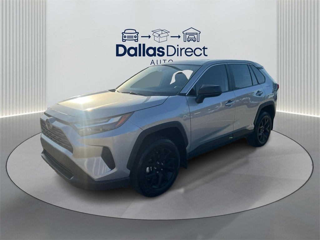 Used 2024 Toyota RAV4 LE image 2