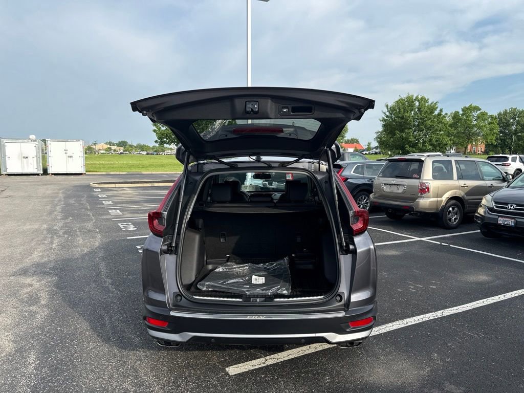 Used 2020 Honda CR-V Touring image 11