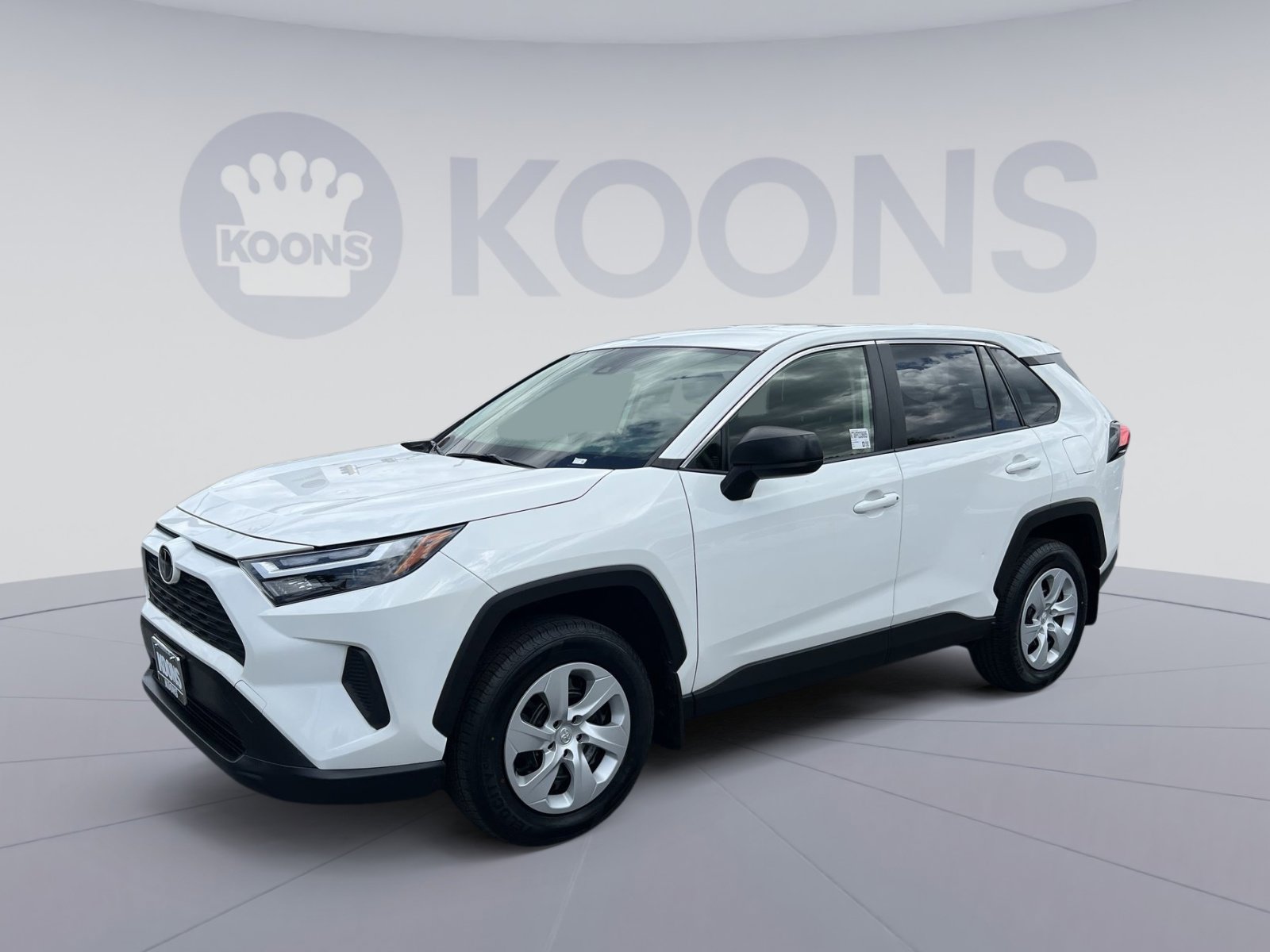 Used 2023 Toyota RAV4 LE AWD/4WD image 1