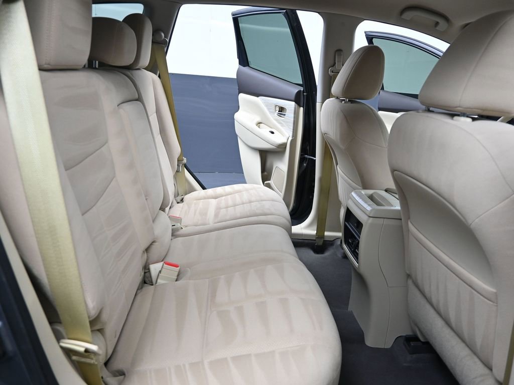 Used 2016 Nissan Murano S w/ Navigation Package image 14