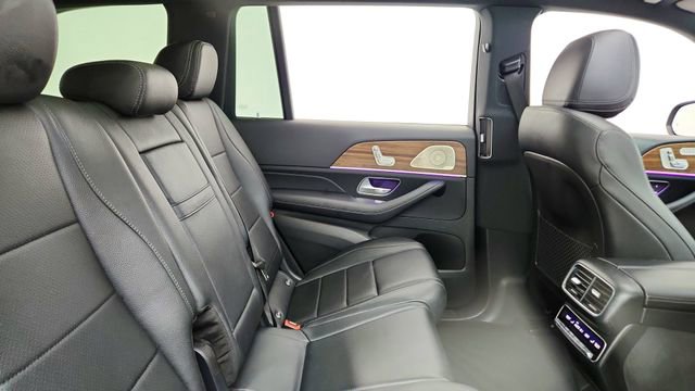 Used 2025 Mercedes-Benz GLS 450 4MATIC image 25