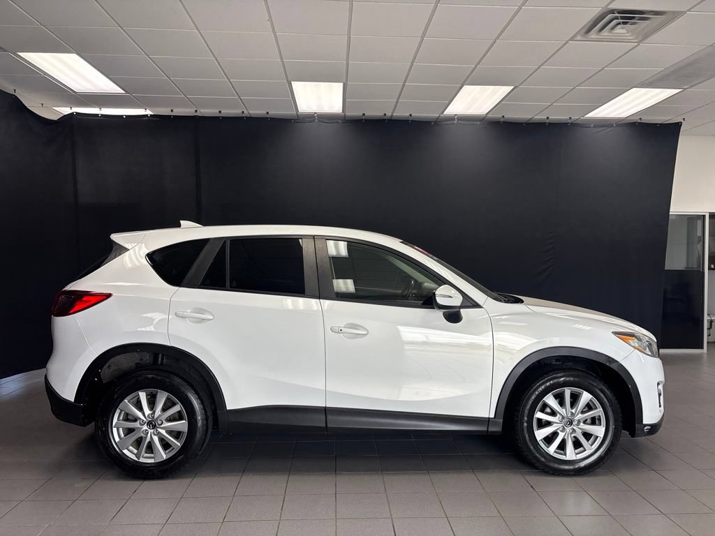 Used 2016 MAZDA CX-5 Touring FWD image 2