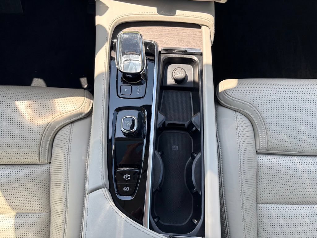 Used 2023 Volvo XC90 T8 Ultimate w/ Lounge Package AWD/4WD image 31