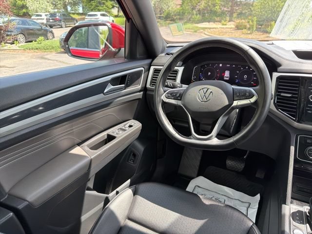 Used 2022 Volkswagen Atlas Cross Sport SEL AWD/4WD image 16