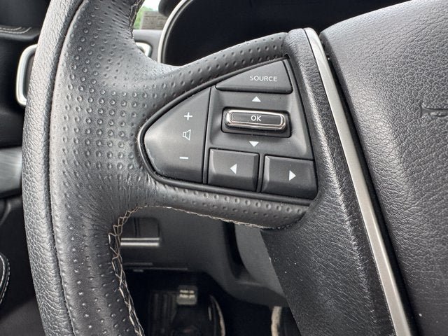 Used 2017 Nissan Maxima 3.5 SV FWD image 16
