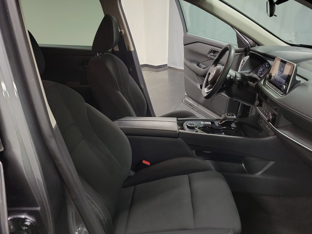 Used 2024 Nissan Rogue S AWD/4WD image 21