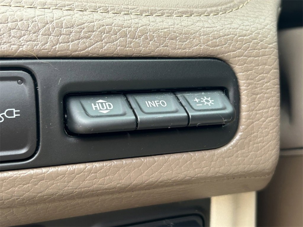 Used 2021 GMC Yukon Denali w/ Denali Ultimate Package image 30