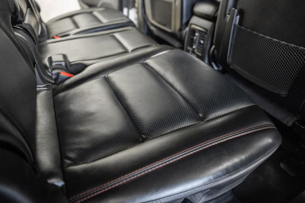 Used 2025 Dodge Durango GT image 40