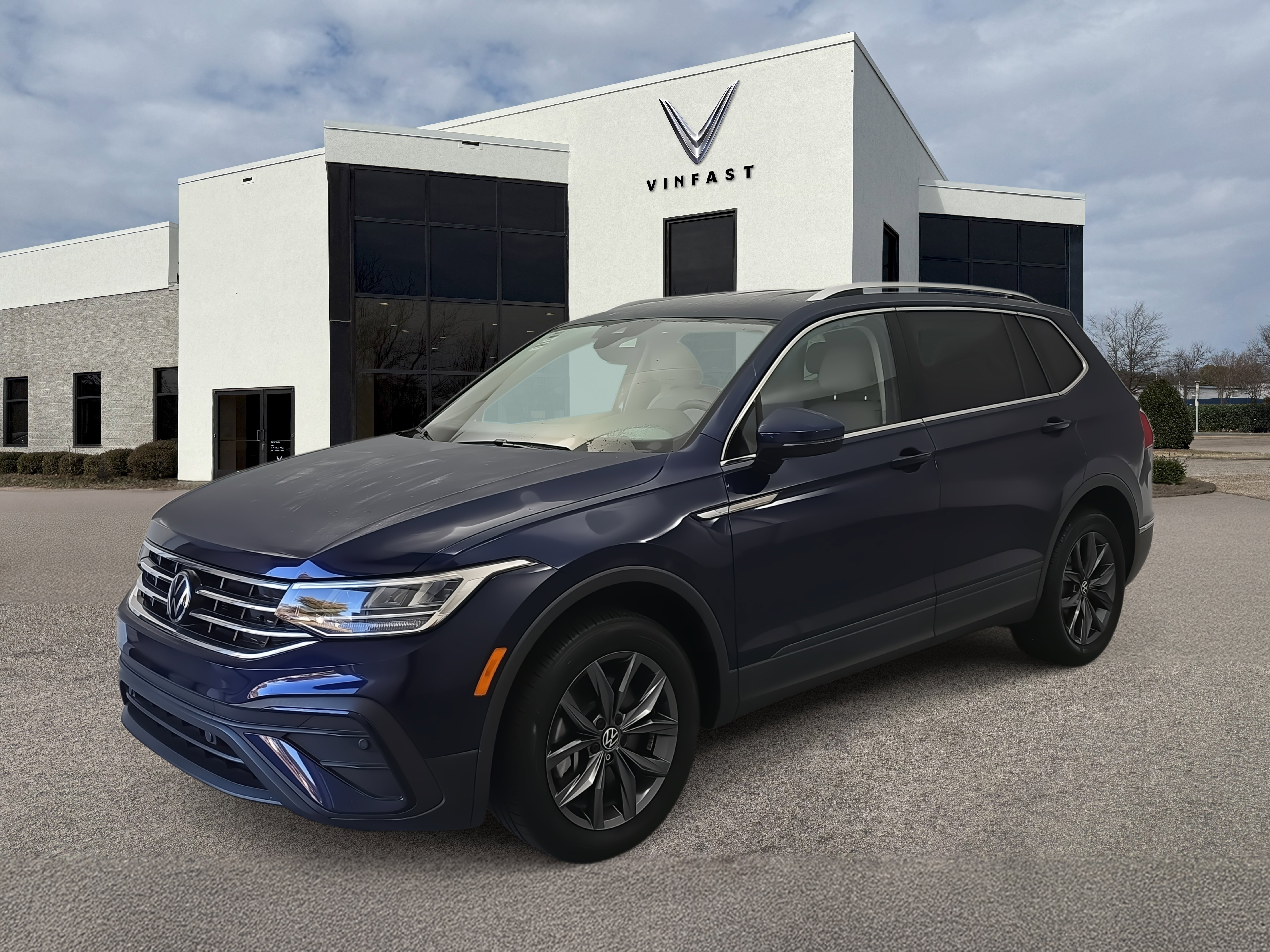 Used 2022 Volkswagen Tiguan SE