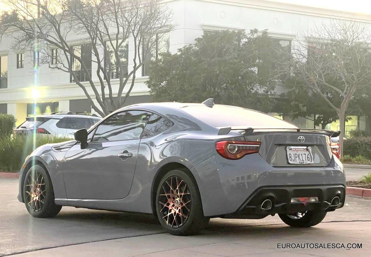 Used 2018 Toyota 86 image 6