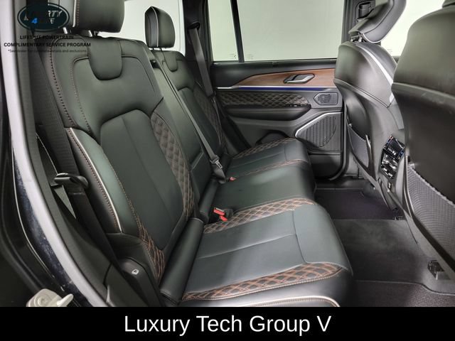 Used 2024 Jeep Grand Cherokee Summit w/ Adv Protech Group IV AWD/4WD image 16