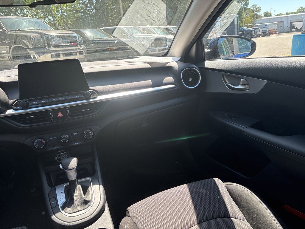 Used 2023 Kia Forte LXS FWD image 11