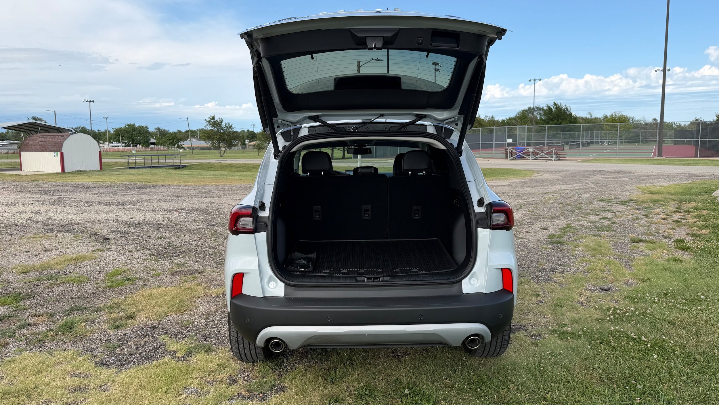 Used 2025 Ford Escape Platinum AWD/4WD image 5