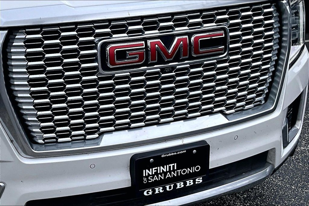Used 2021 GMC Yukon Denali RWD image 38