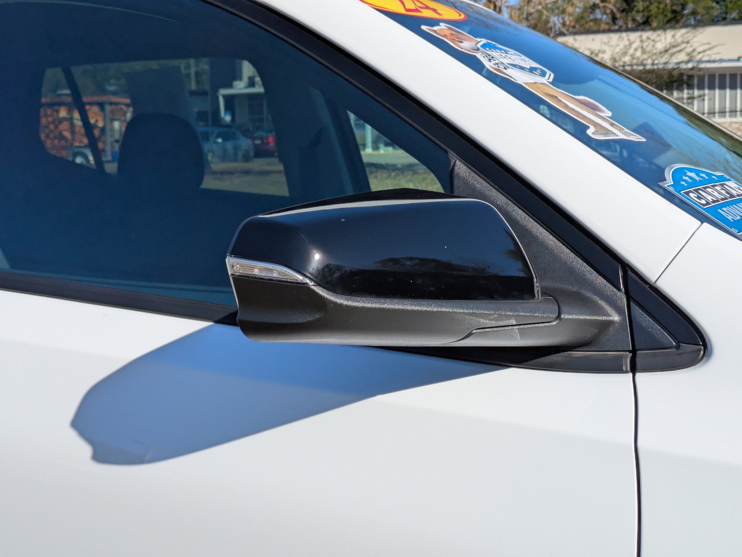 Used 2024 GMC Terrain SLE w/ Driver Convenience Package image 12