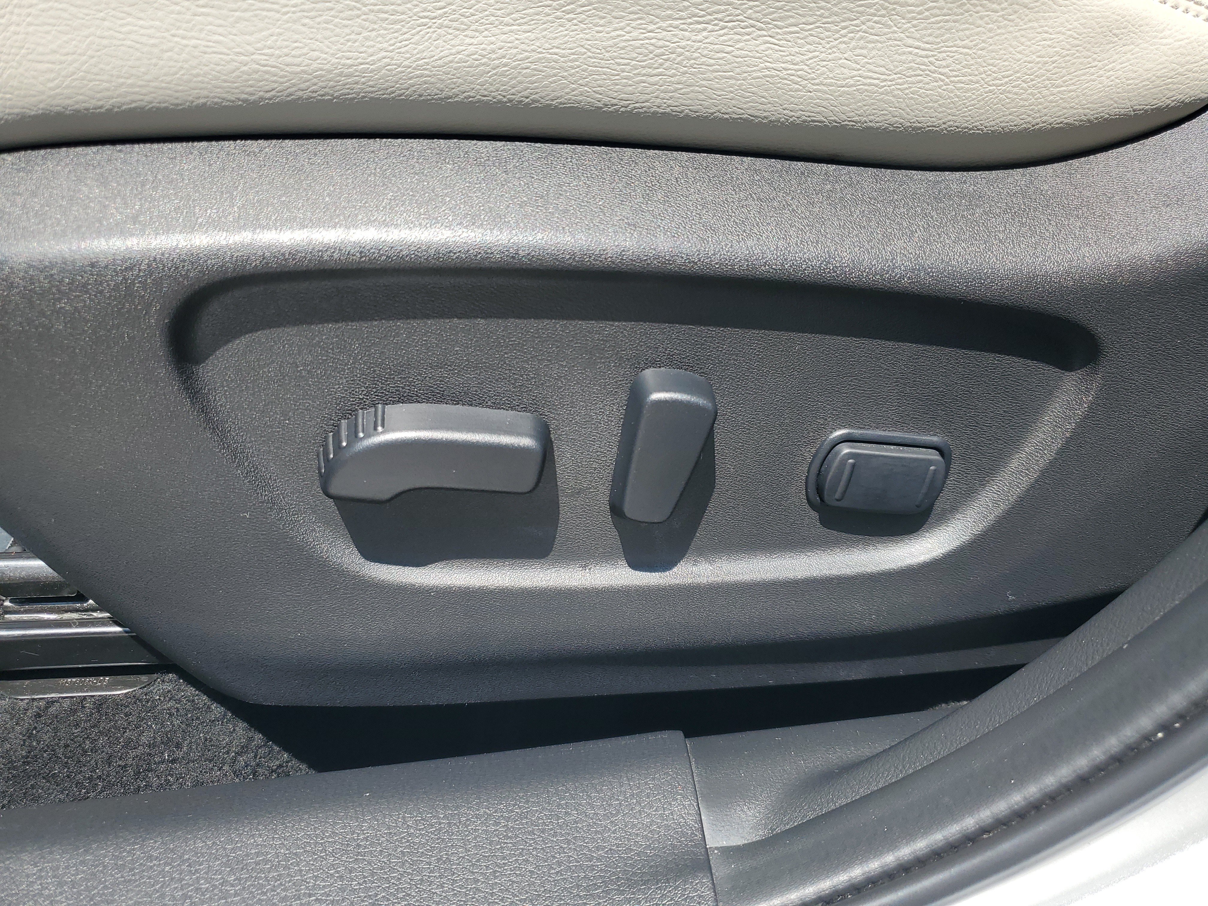 Certified 2022 Nissan Rogue Sport SV w/ Technology Package FWD image 10
