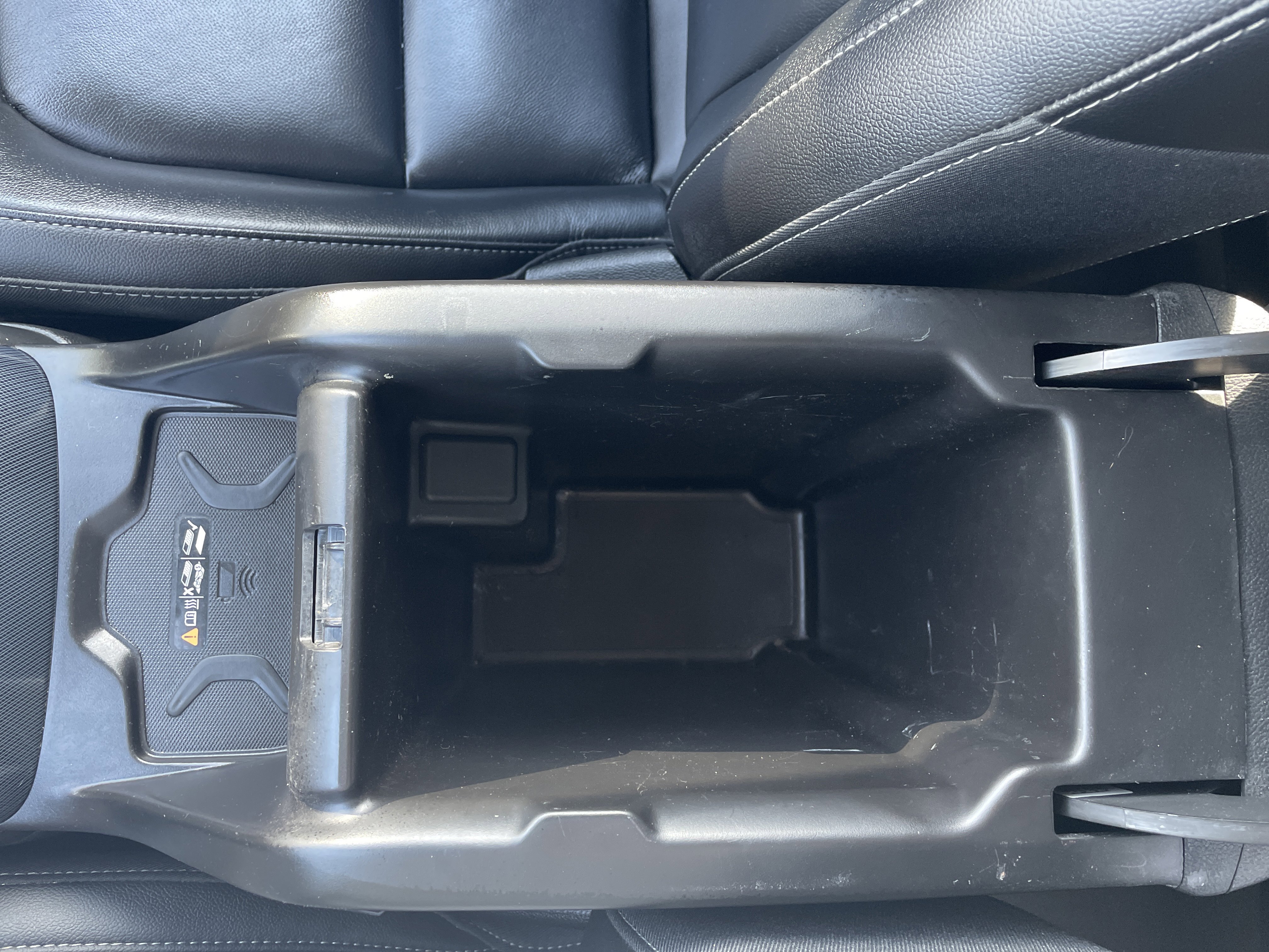 Used 2022 Chevrolet Colorado Z71 w/ Safety Package image 36