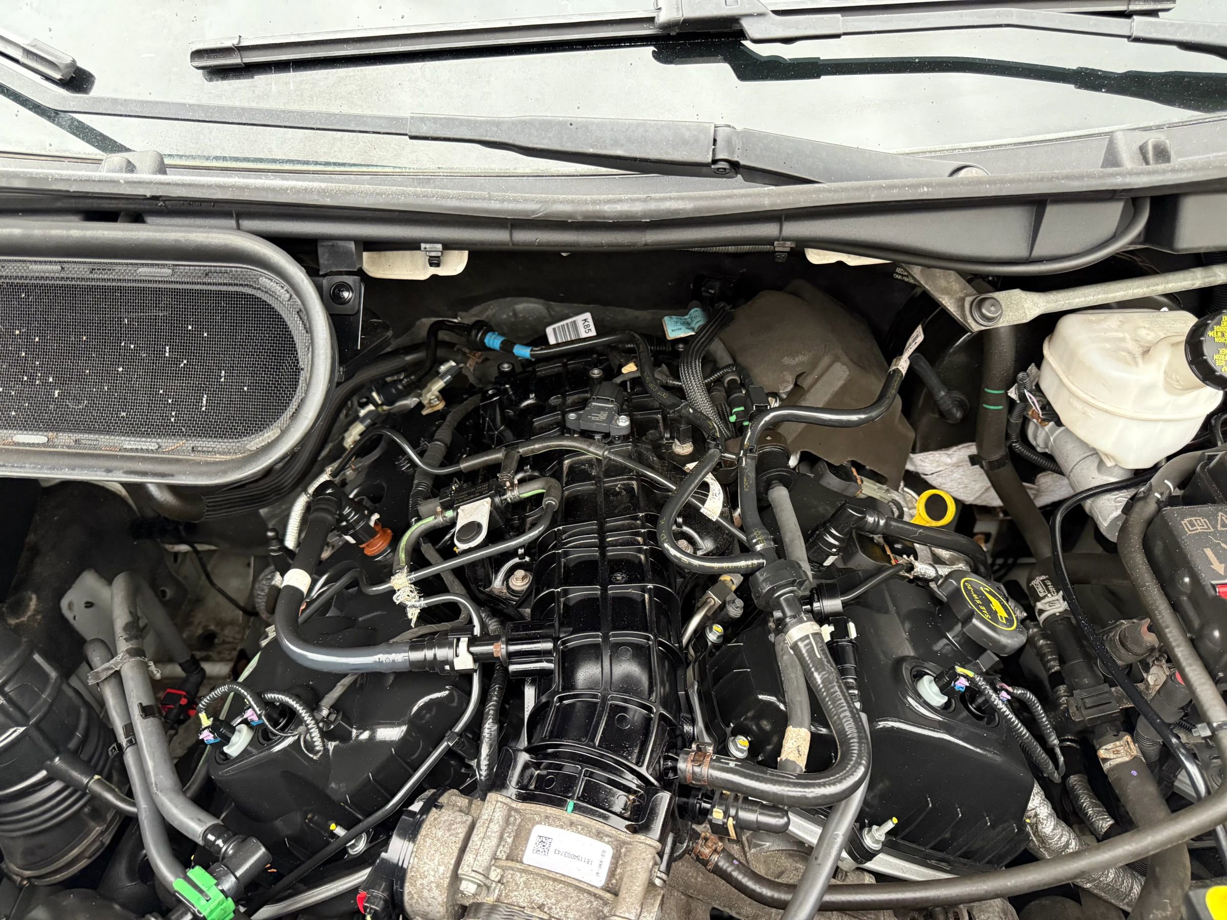 Used 2018 Ford Transit 250 148 Medium Roof w/ Interior Upgrade Package image 9