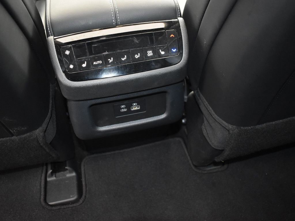 Certified 2025 INFINITI QX60 Luxe image 21
