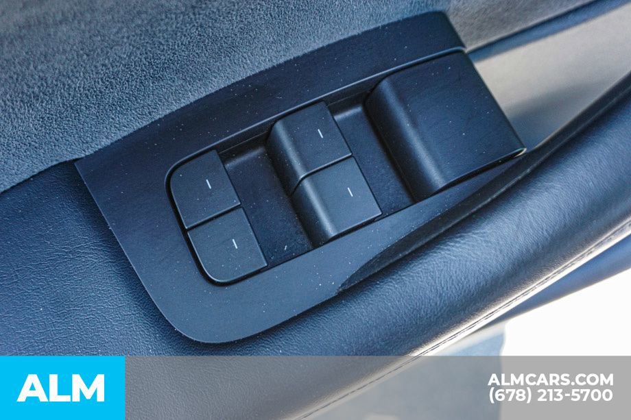 Used 2021 Tesla Model Y Long Range AWD/4WD image 45