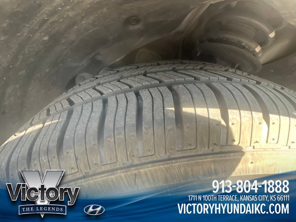 Used 2017 Hyundai Santa Fe Sport FWD image 13