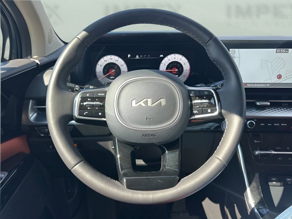 Used 2024 Kia Carnival SX Prestige FWD image 16