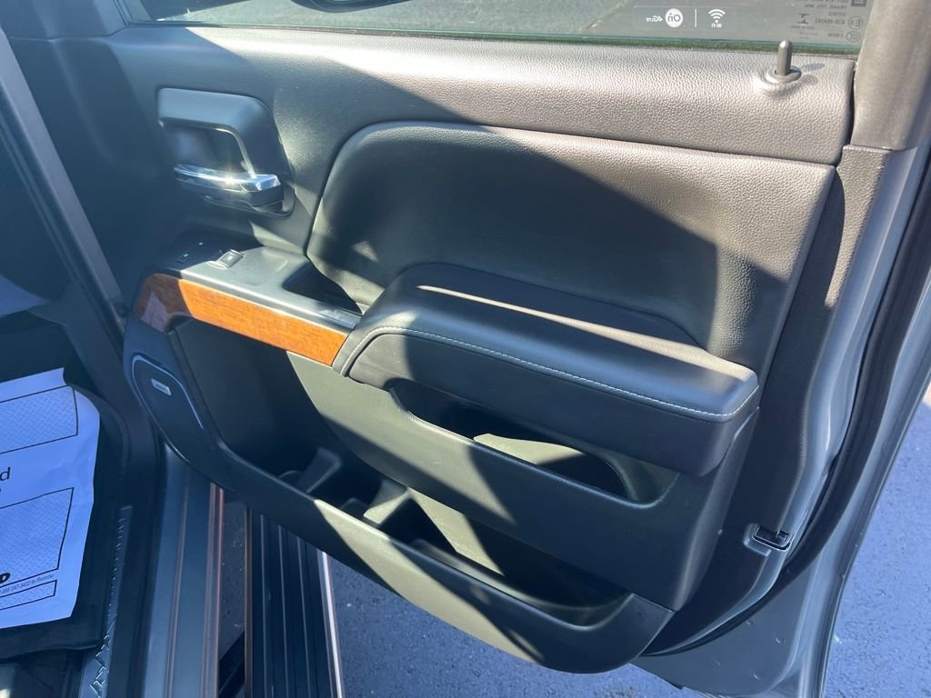 Used 2017 Chevrolet Silverado 1500 High Country image 28