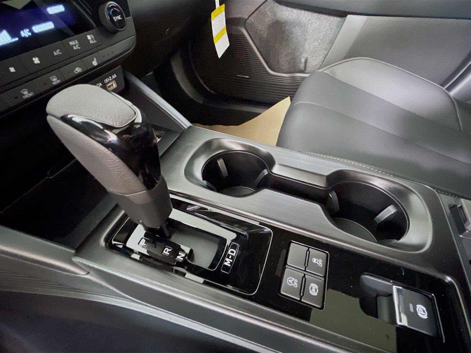 New 2026 Subaru Outback Limited AWD/4WD image 18