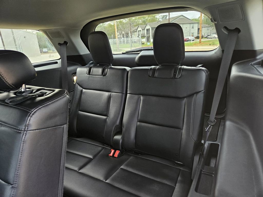 Used 2023 Ford Explorer Limited image 36