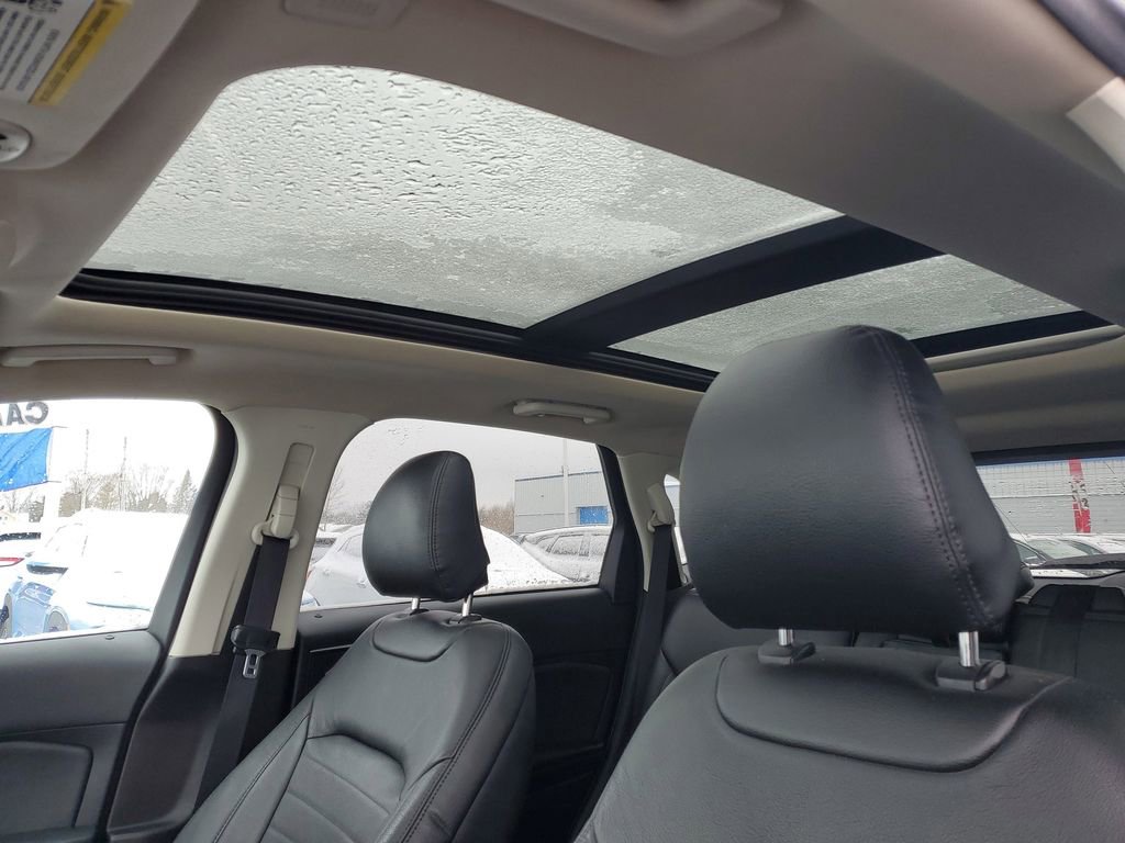 Used 2020 Ford Edge SEL w/ Convenience Package image 6