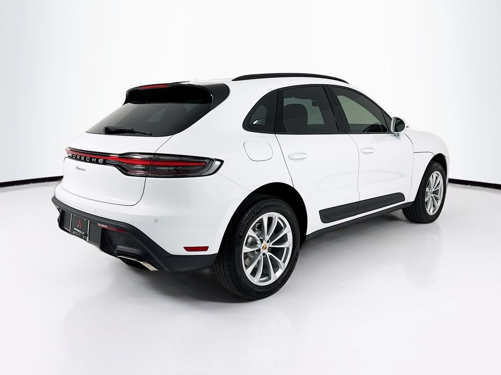 New 2026 Porsche Macan AWD/4WD image 9