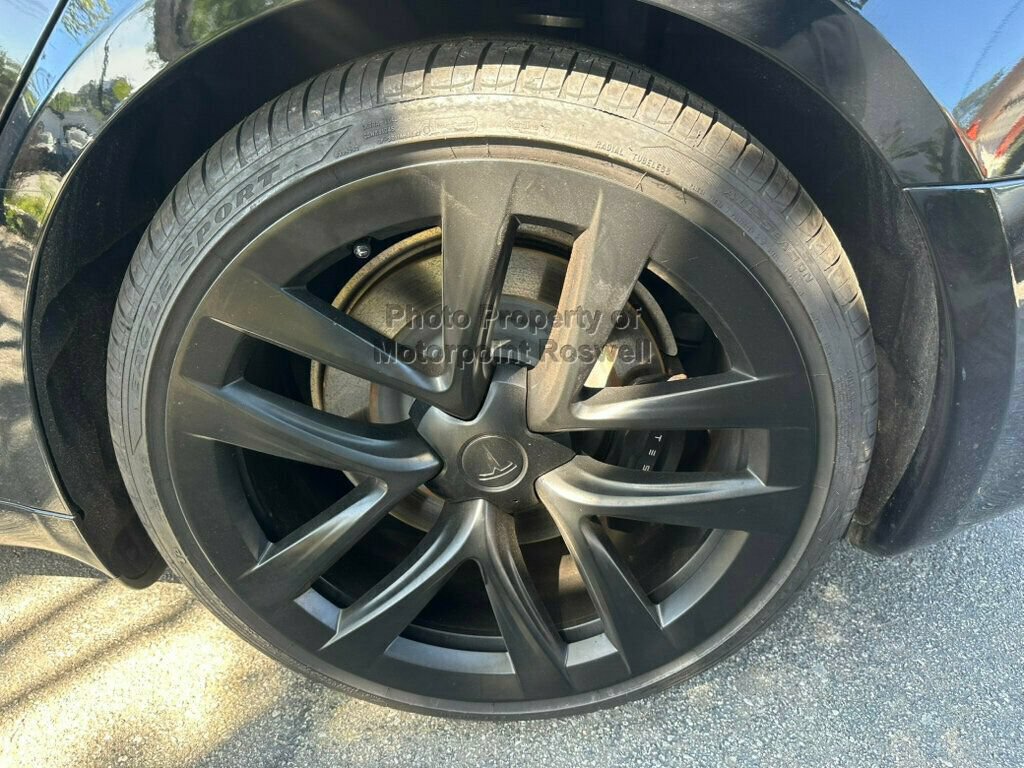 Used 2025 Tesla Model S AWD/4WD image 19