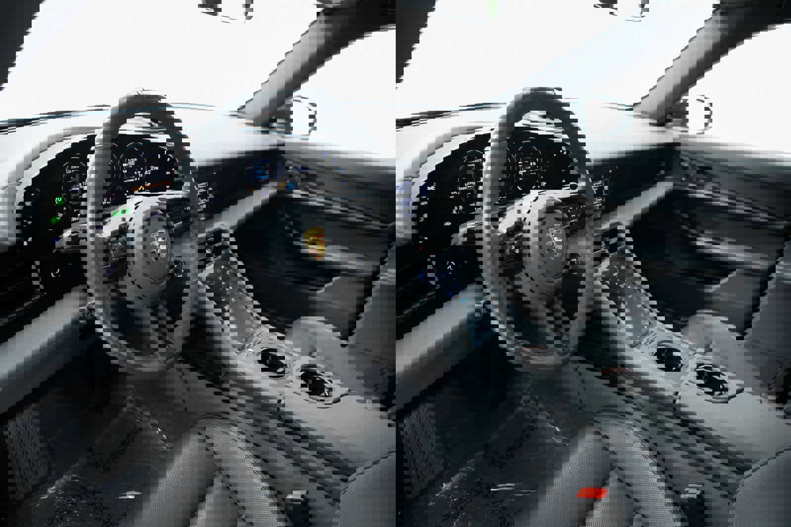 Certified 2022 Porsche Taycan 4S image 4