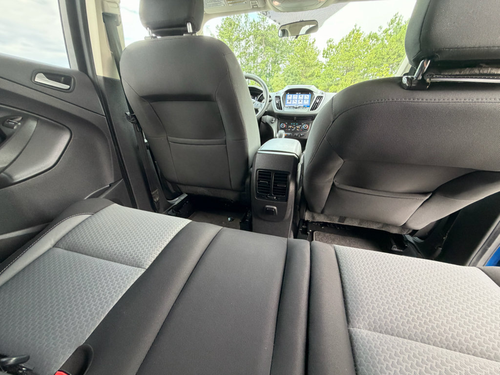 Used 2019 Ford Escape SE FWD image 19