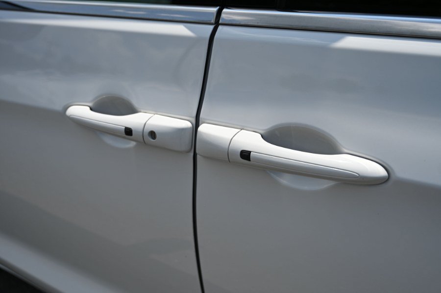 Used 2024 Chrysler Pacifica Touring-L FWD image 10