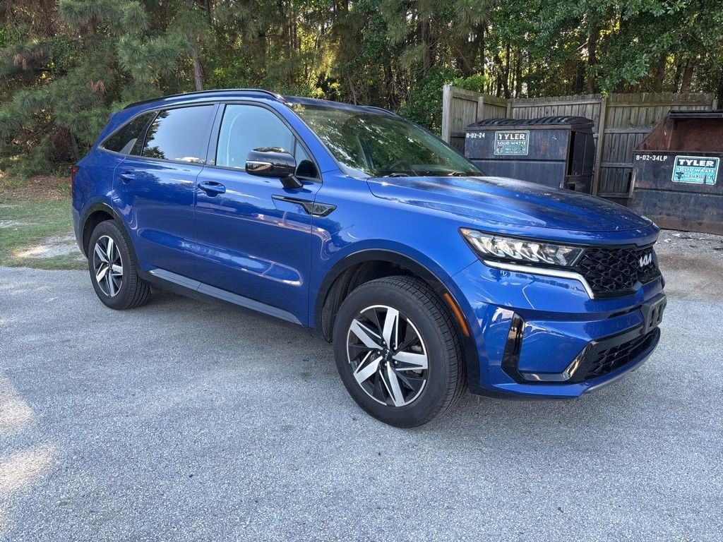 Used 2022 Kia Sorento S FWD image 1