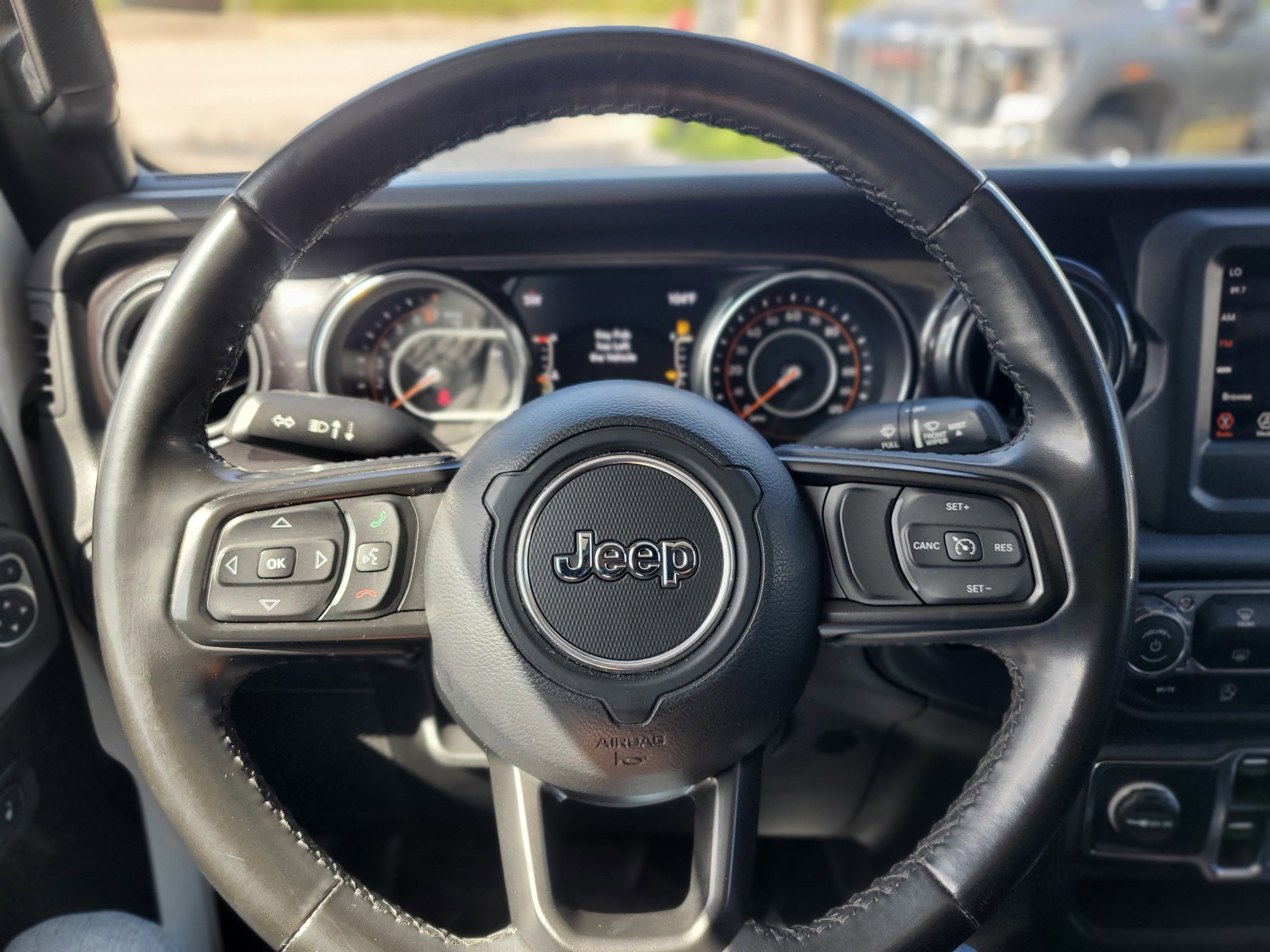Used 2020 Jeep Gladiator Sport image 19