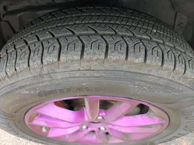 Used 2018 Dodge Journey SXT image 11