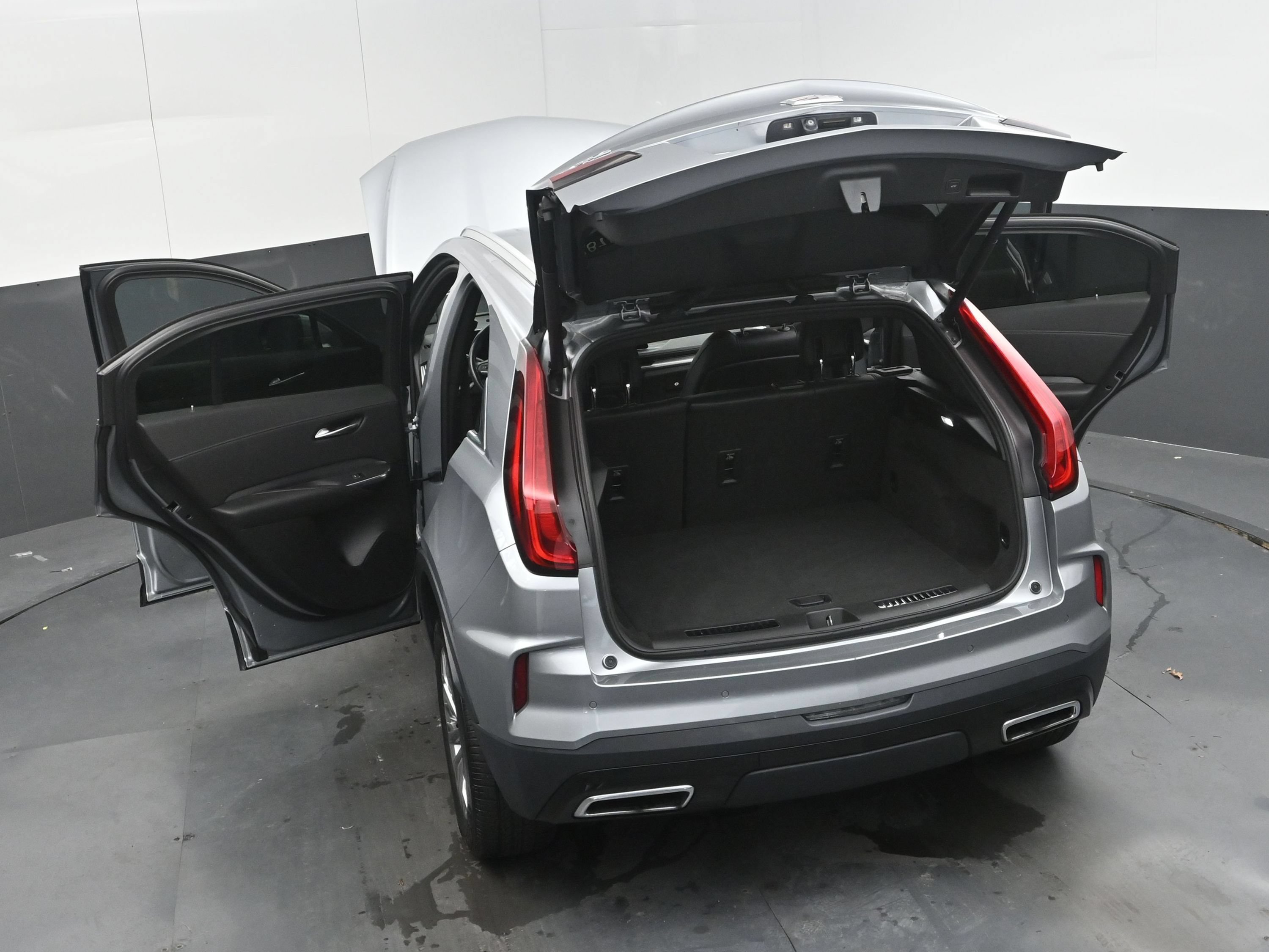 Used 2024 Cadillac XT4 Premium Luxury FWD image 36