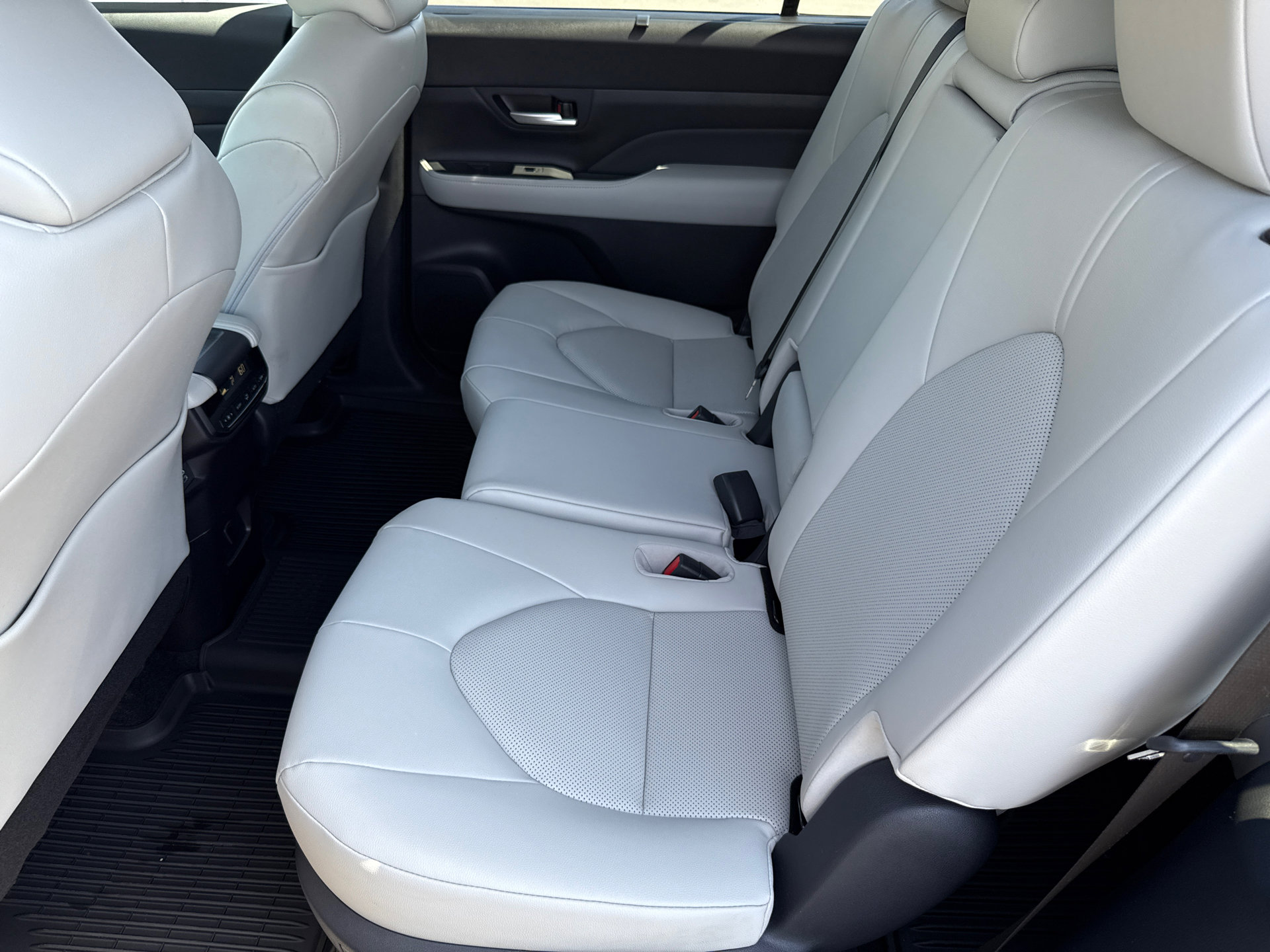 Certified 2026 Toyota Grand Highlander XLE image 20