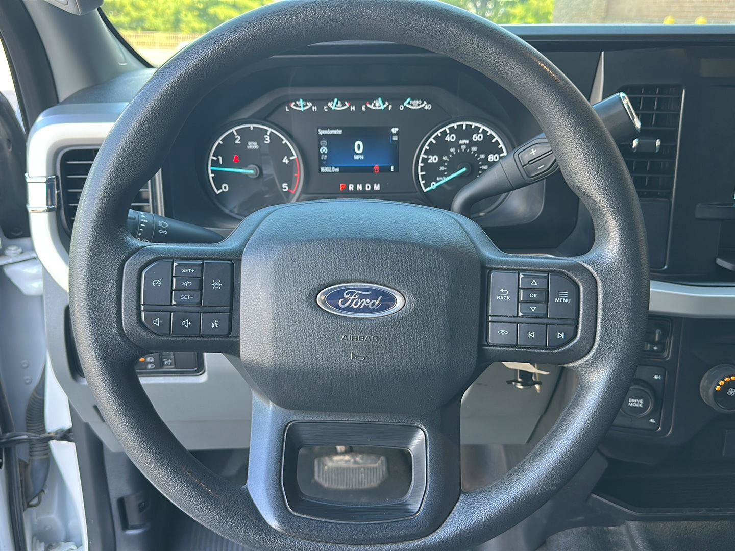 Used 2024 Ford F550 4x4 Crew Cab Super Duty image 16