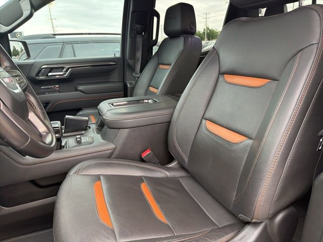 Used 2022 GMC Sierra 1500 AT4 w/ AT4 Premium Package AWD/4WD image 6
