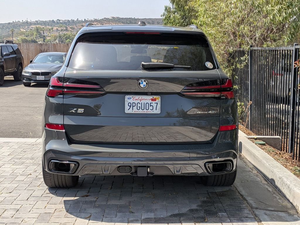 Certified 2025 BMW X5 sDrive40i w/ M Sport Package RWD image 4