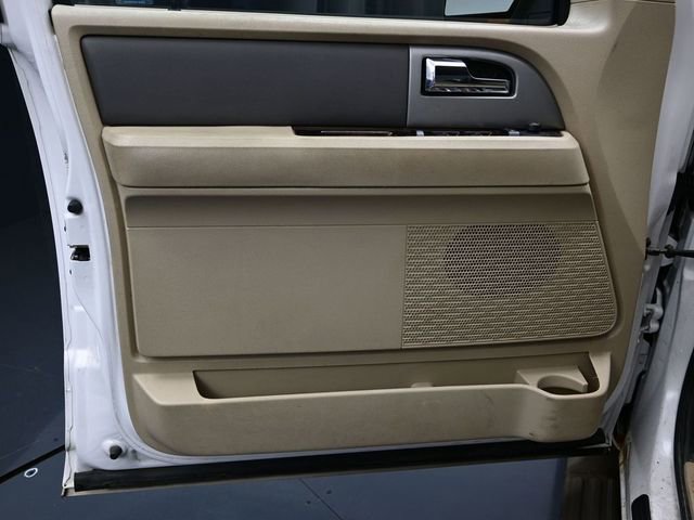 Used 2012 Ford Expedition XLT AWD/4WD image 16