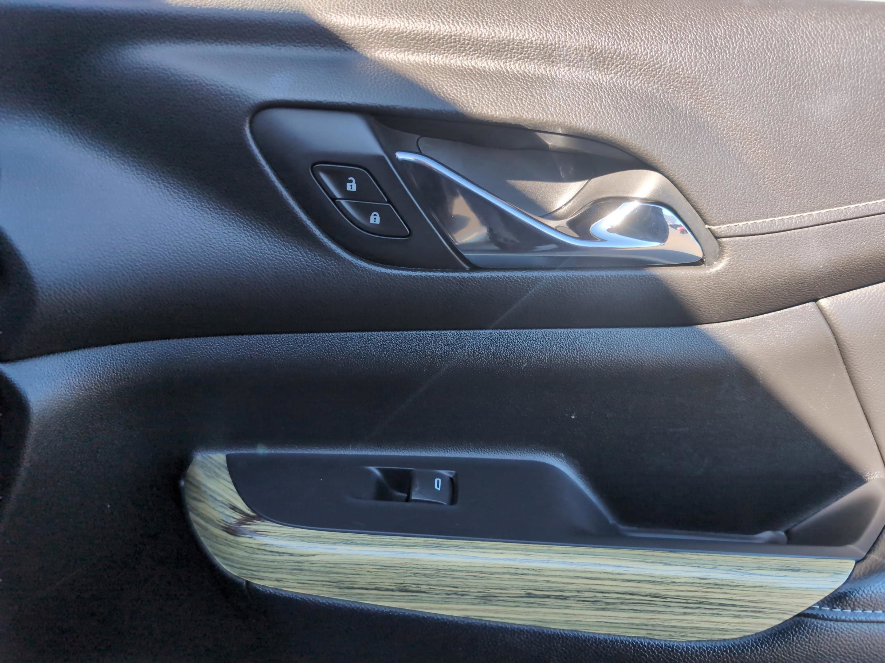 Used 2019 GMC Acadia Denali image 10