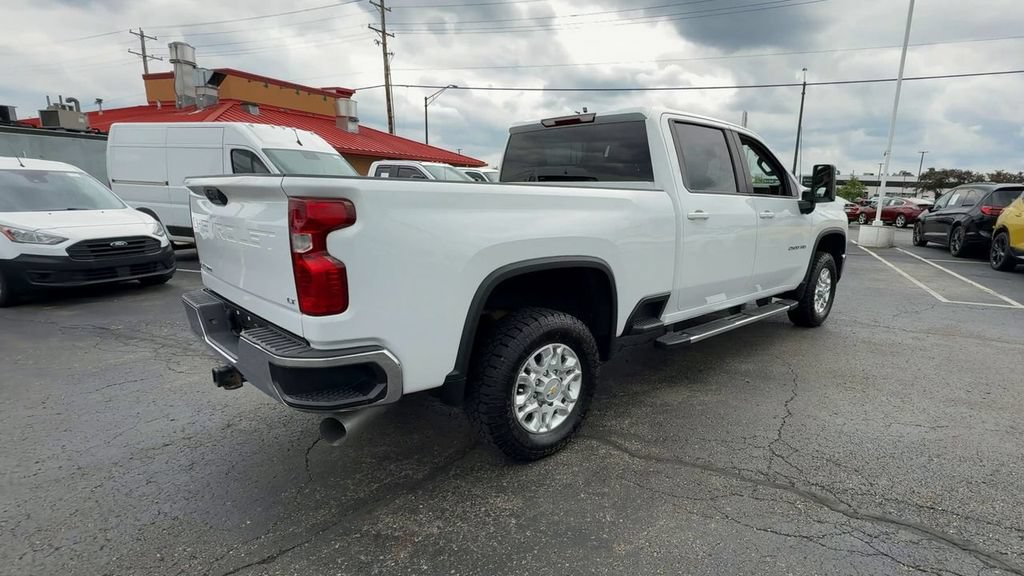 Used 2024 Chevrolet Silverado 2500 LT AWD/4WD image 8