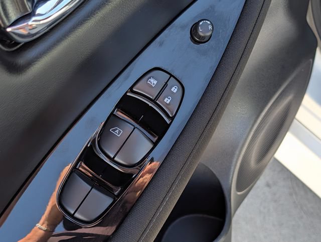 Used 2024 Nissan Leaf SV Plus FWD image 18