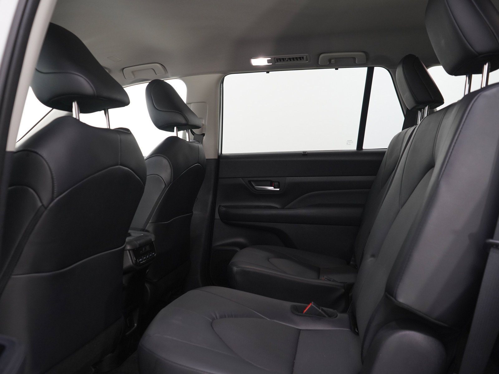 Used 2024 Toyota Grand Highlander AWD image 23