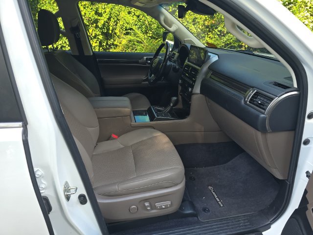 Used 2022 Lexus GX 460 Premium w/ Premium Package AWD/4WD image 28