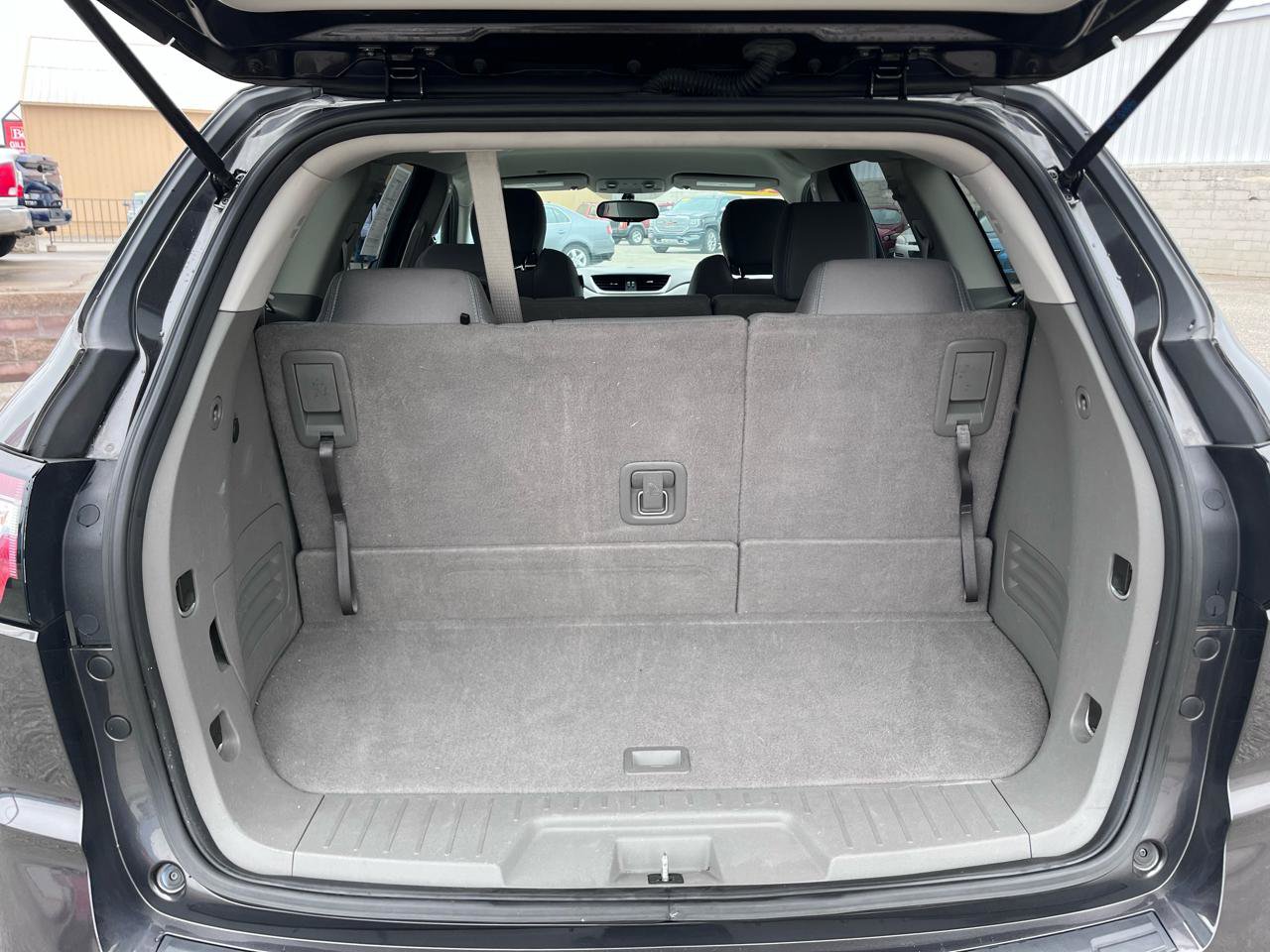 Used 2017 Chevrolet Traverse LS image 10